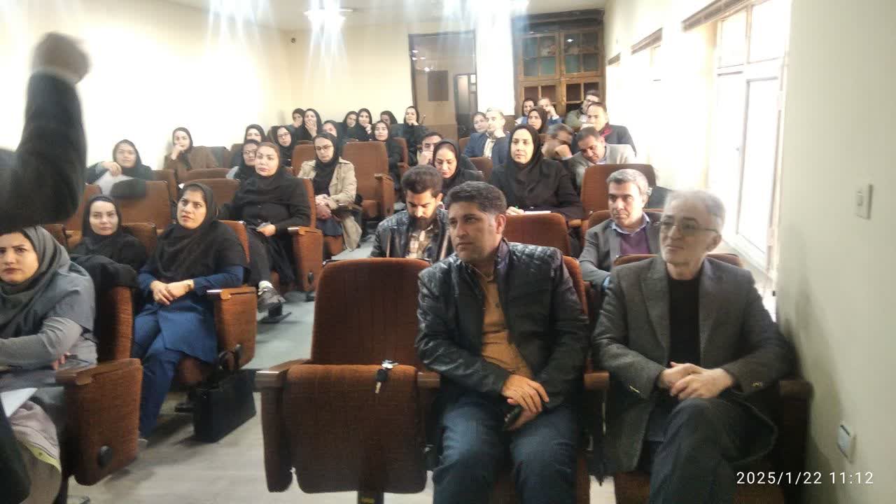 باغبانی بخشوده.jpg